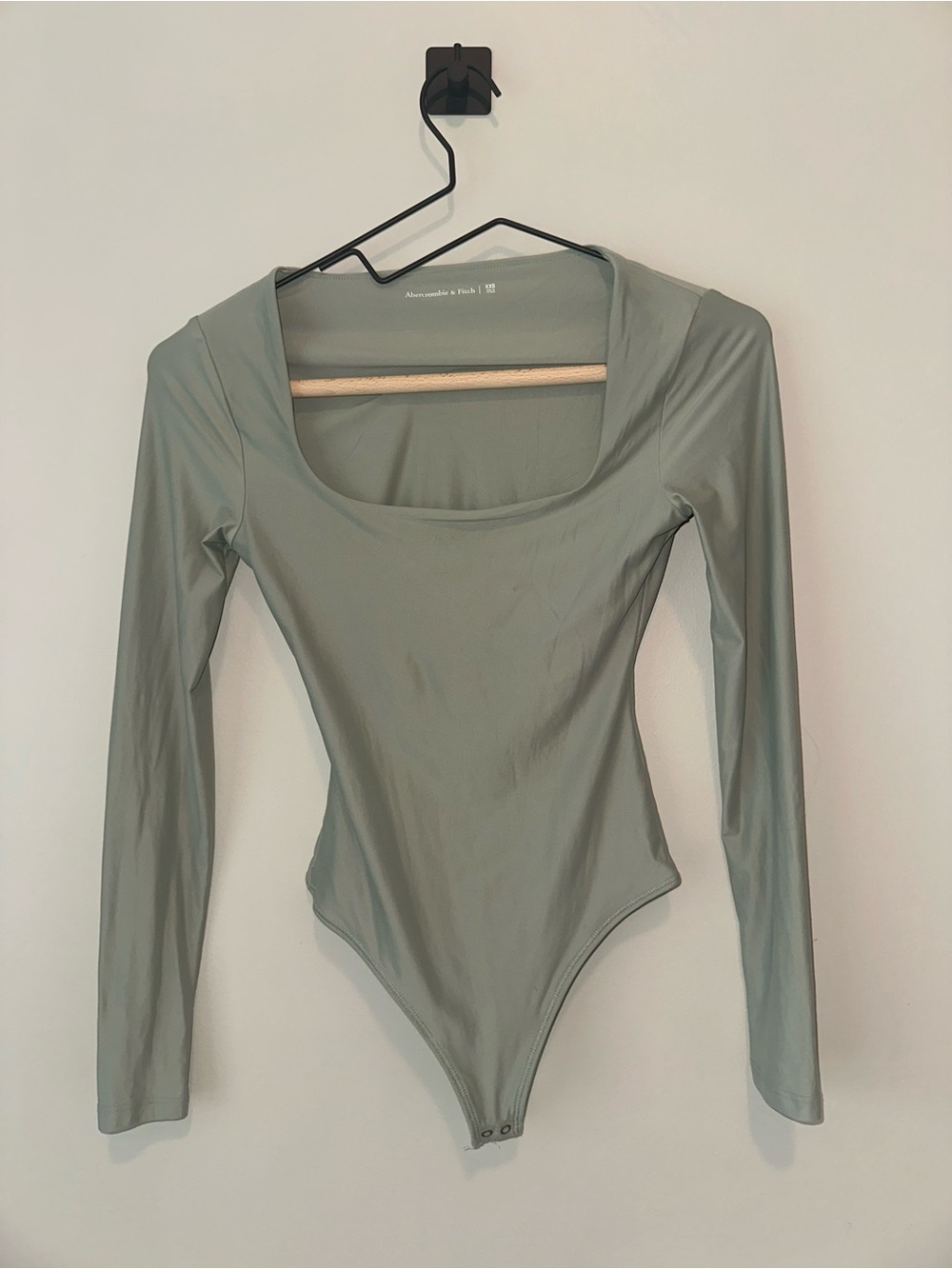 Abercrombie & Fitch Sage Green Long-Sleeve Bodysuit. Womens XXS